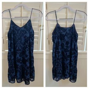 Moon River NWT Navy Blue & Black Velvet Floral Woven Mini Slip Dress Size XS